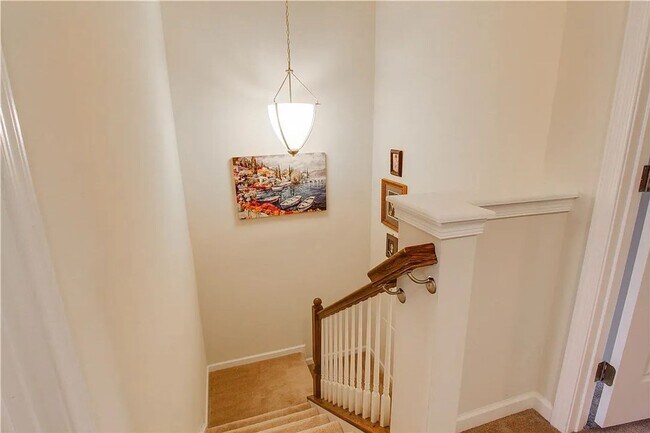 Building Photo - 506 Broadmore Ln