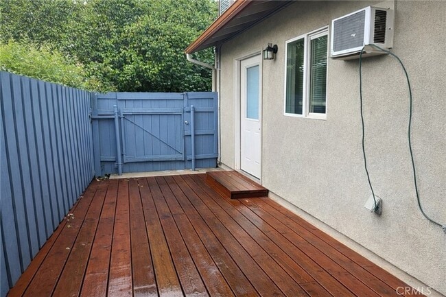 Building Photo - 494 Alta Mesa Dr