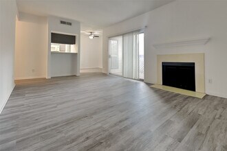 Building Photo - 6500 Harbor Town Dr
