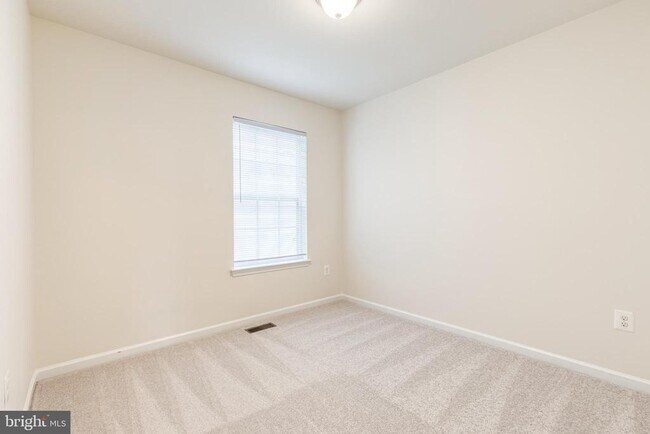 Building Photo - 1308 Ray Ln