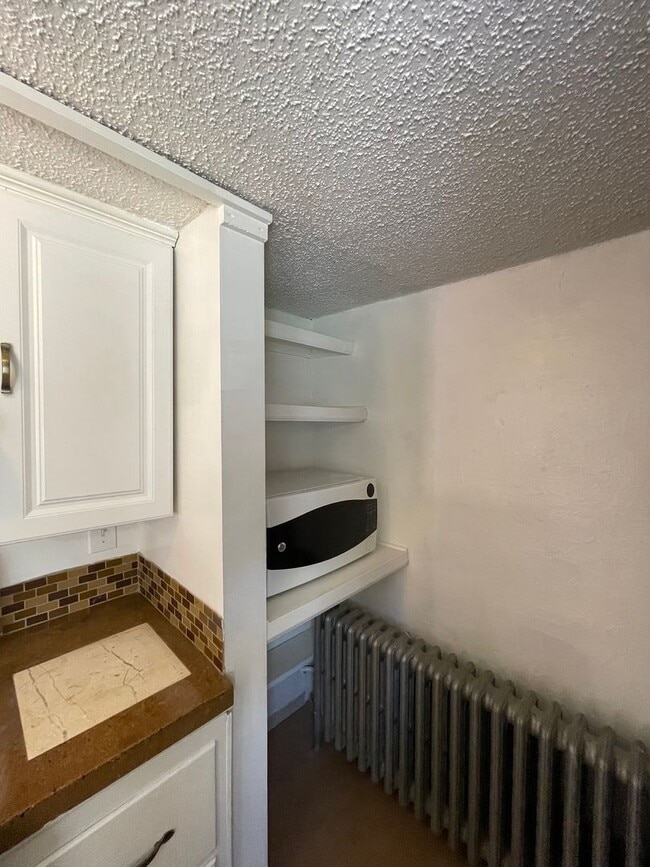 Building Photo - Studio Apartment - All basic utilities inc...