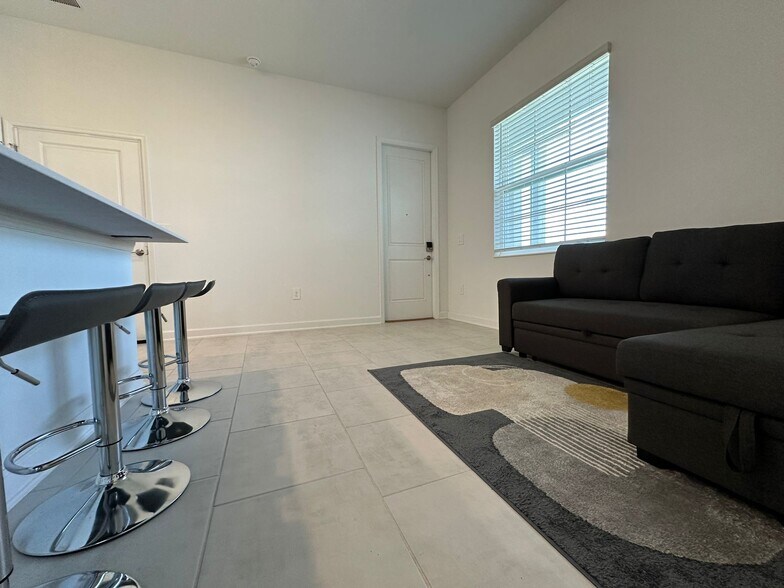 Building Photo - 4137 Redbridge Loop