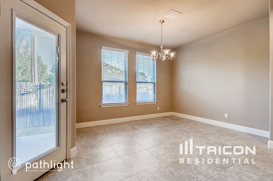 Building Photo - 5301 Runnymede Ct