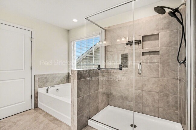 Building Photo - 1569 Cambria Ct