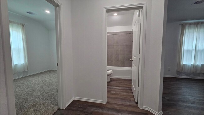 Building Photo - 6110 Ginevra Summers Dr