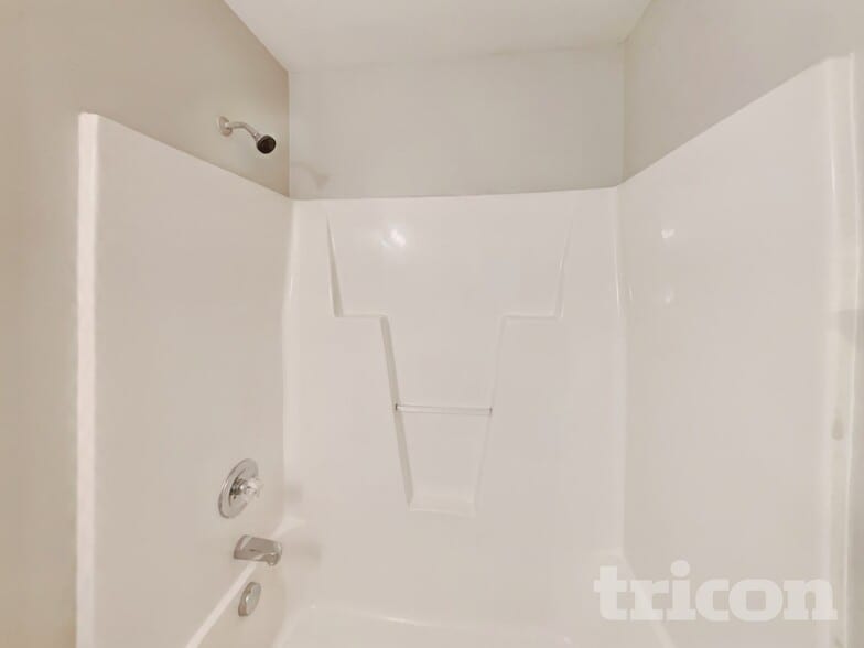 Building Photo - 5405 Advantis Dr