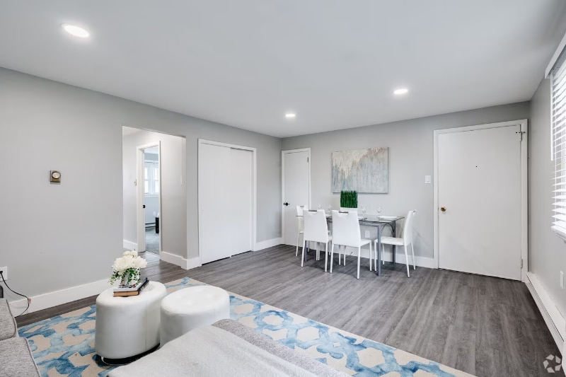 Building Photo - 1302 N Black Horse Pike