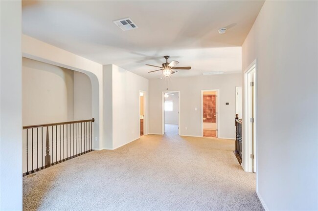Building Photo - 1604 Greenside Dr