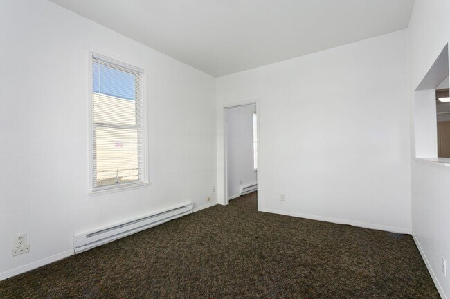 Building Photo - 5413 S Puget Sound Ave