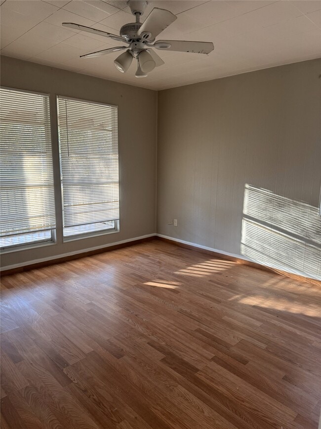 Building Photo - 705 Smokey River Bend