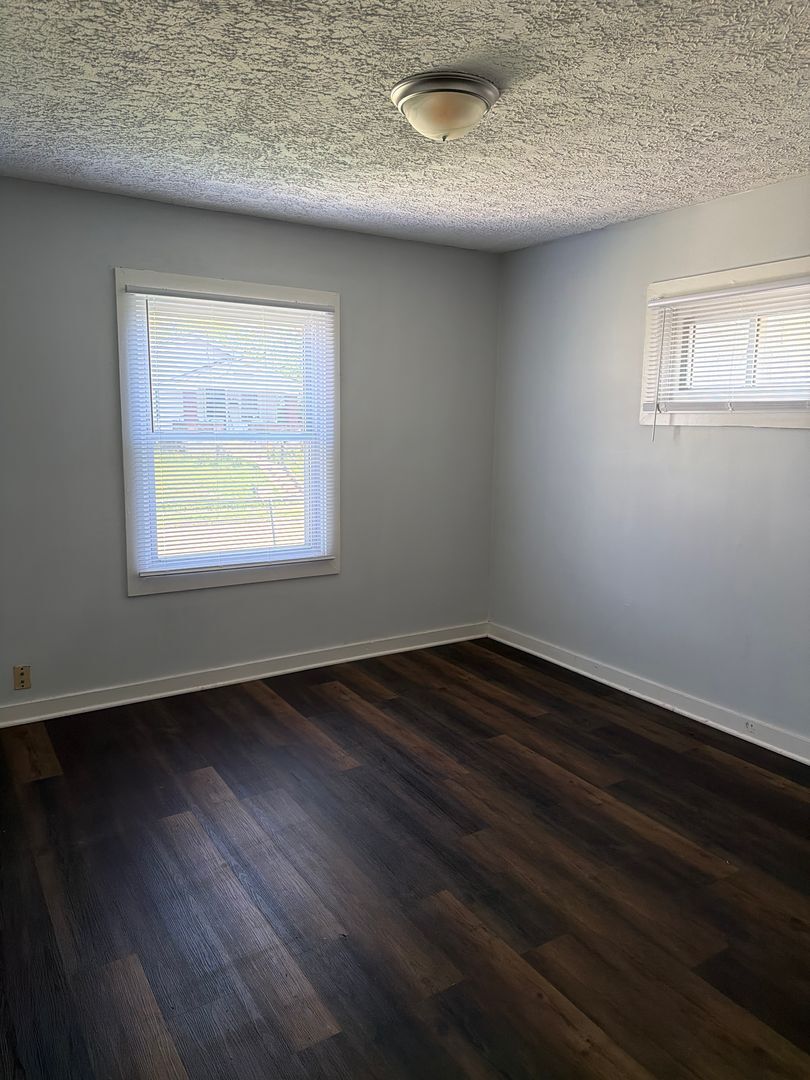 Building Photo - 1938 N Dearborn St