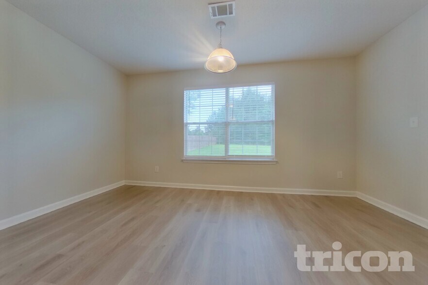 Building Photo - 4241 Defoors Farm Trail