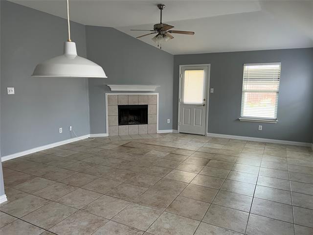 Building Photo - 304 Lakefront Dr