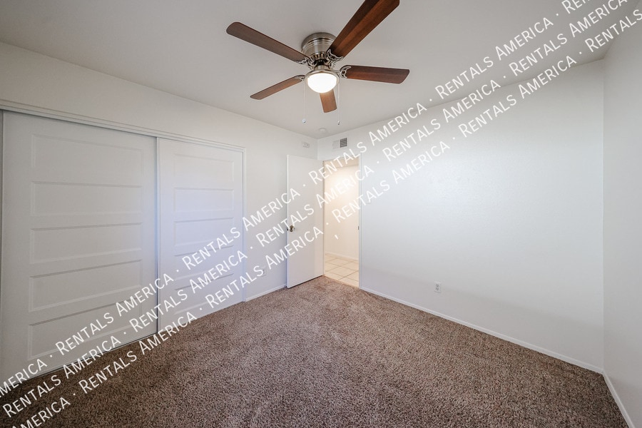 Building Photo - 5214 W Redfield Rd