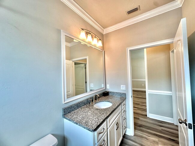 Building Photo - Modern Comfort in Fletcher Oaks – 3BR/2BA Home with Natural Light & Serene Views