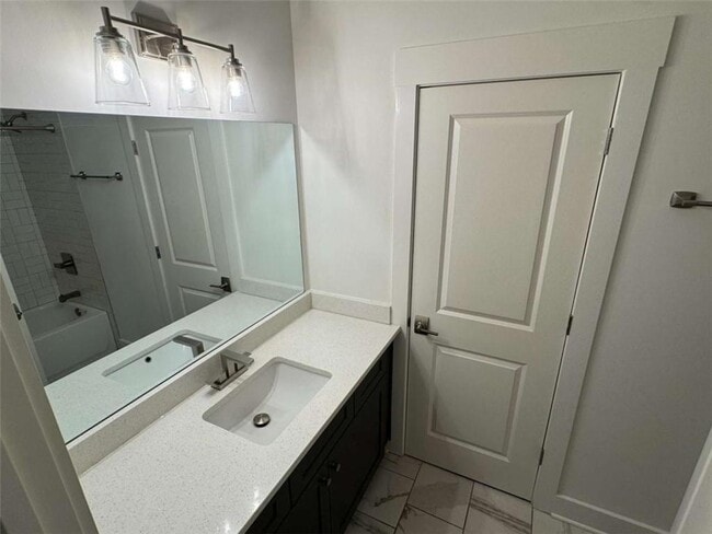 Building Photo - 2442 Mills Bend