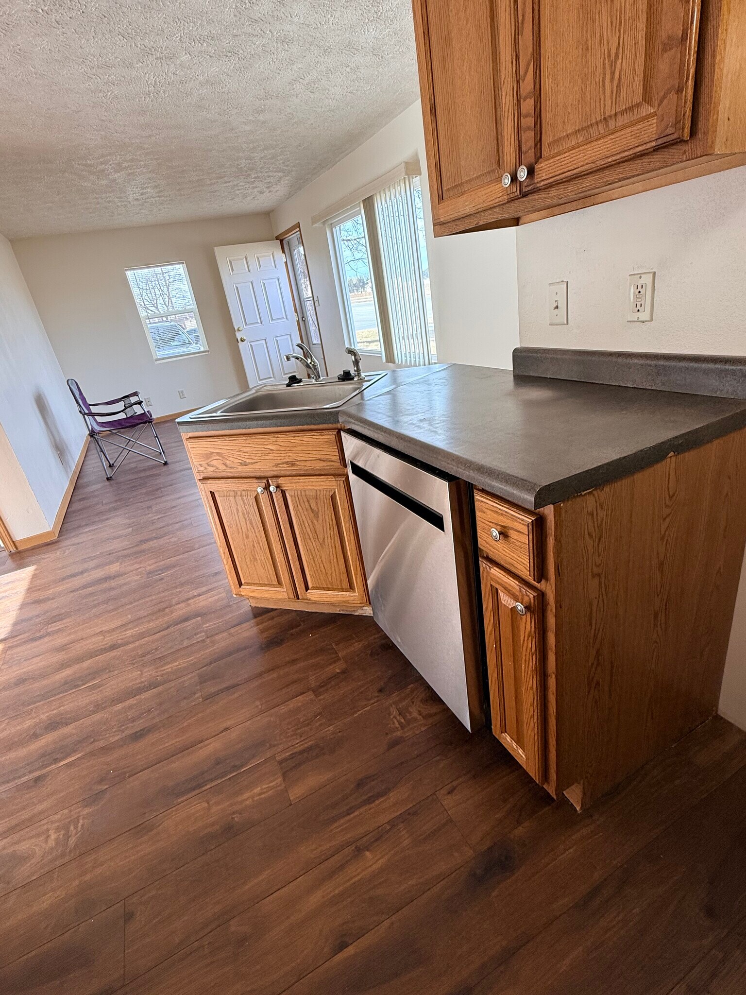 Building Photo - 2721 W Capital Ave