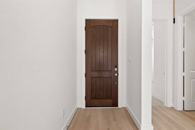 Building Photo - 4916 Northern Wds Dr