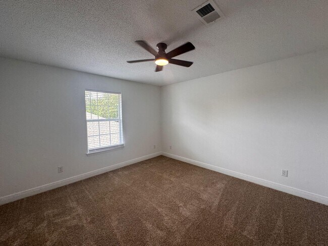 Building Photo - 516 Vulpes Sanctuary Loop