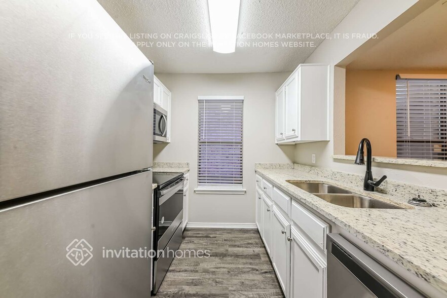 Building Photo - 1539 Sunrise Ln