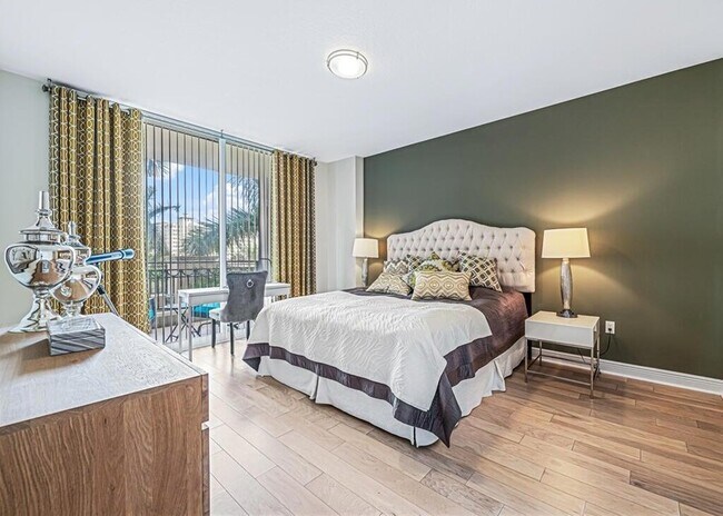 Building Photo - 550 Okeechobee Blvd