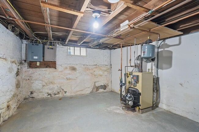 Building Photo - 10 Vendome St