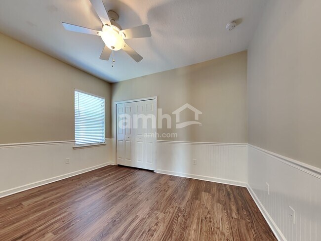 Building Photo - 655 Sunny Stroll Dr