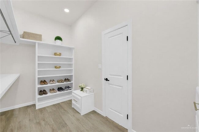 Building Photo - 24 N 48th St