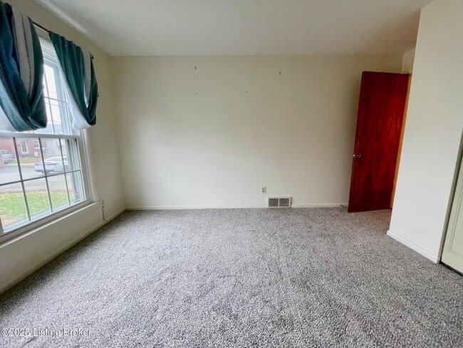 Building Photo - 816 Melford Ave