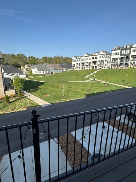 Building Photo - 443 Portsdale Dr