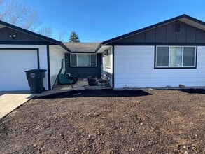 Building Photo - Spacious Single-Story Living with Modern Comforts and Outdoor Appeal