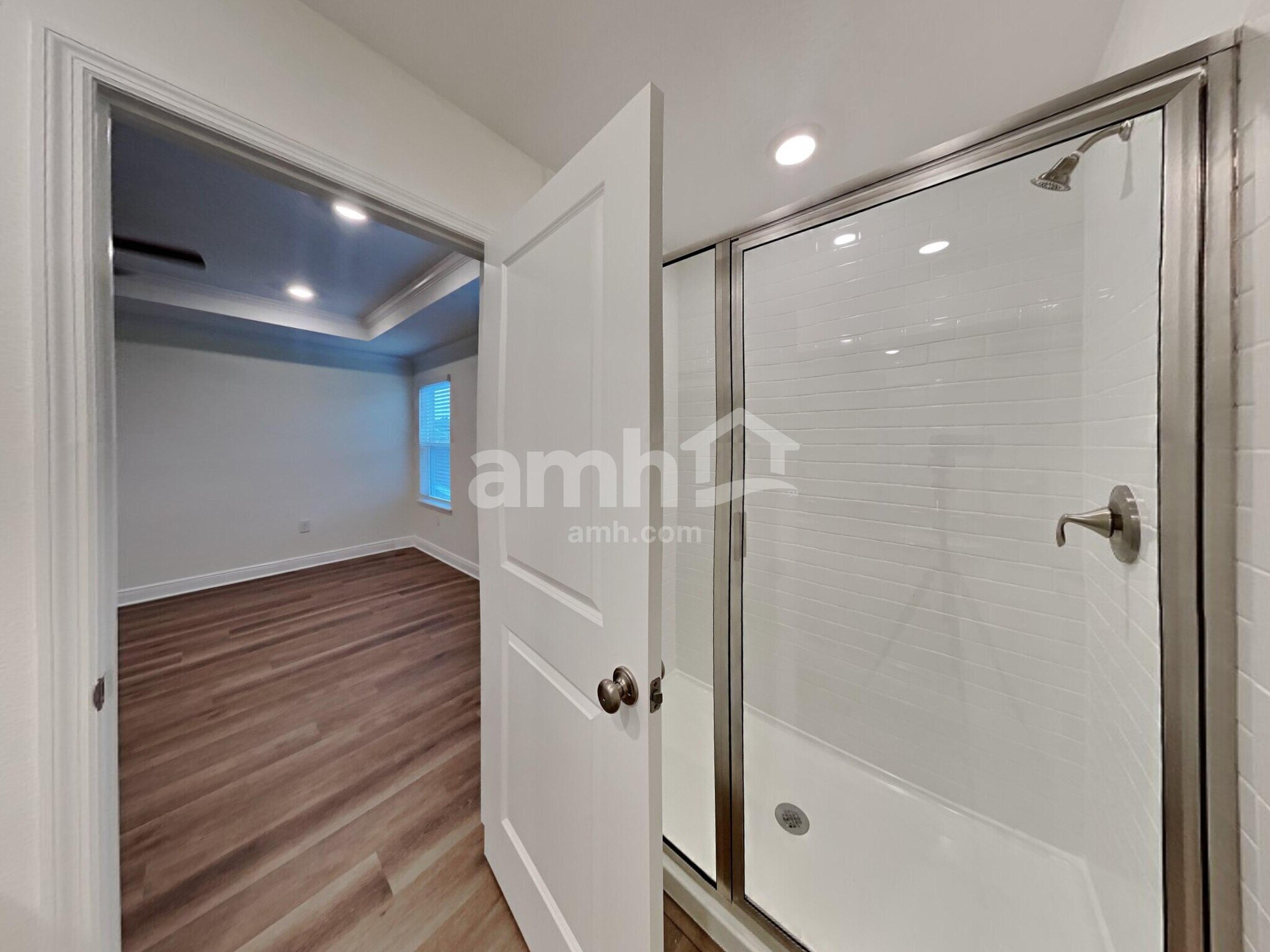 Building Photo - 27143 St Andrews Ave