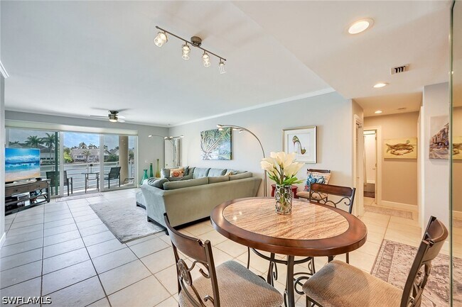 Building Photo - 4530 Gulf Shore Blvd N