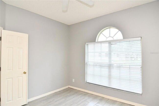 Building Photo - 27037 Palmbrook Ct