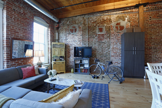 Interior Photo - American Tobacco Apartments (Old Bull/Noell)