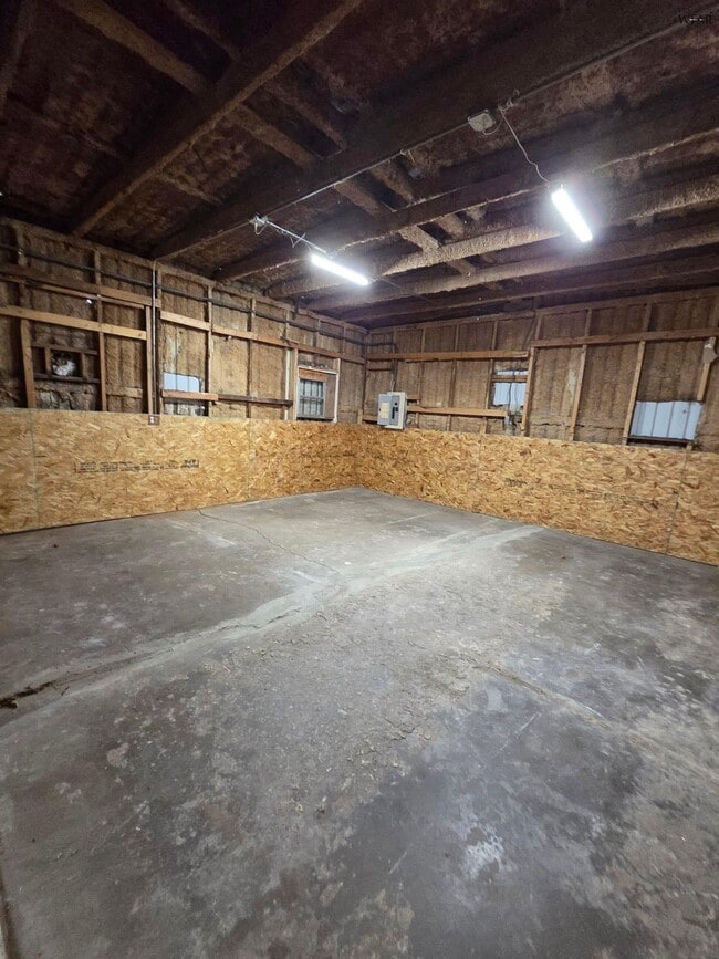 Building Photo - 2204 Princeton Ave