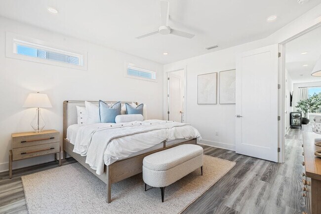 Building Photo - 24 Annabella St