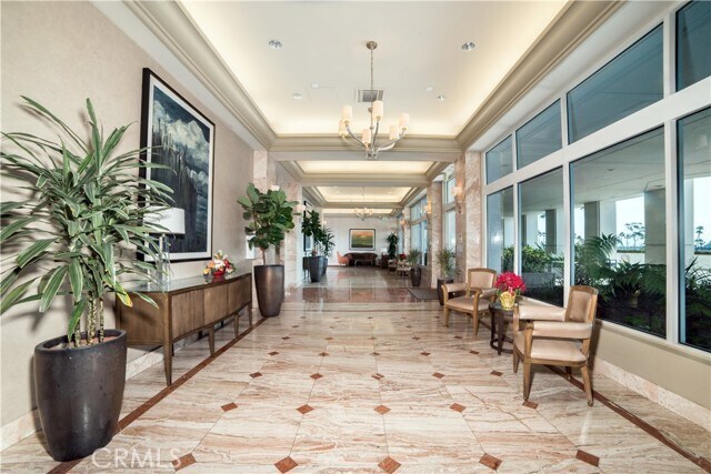 Building Photo - 525 E Seaside Way