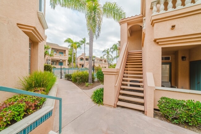 Building Photo - 3547 Cameo Dr