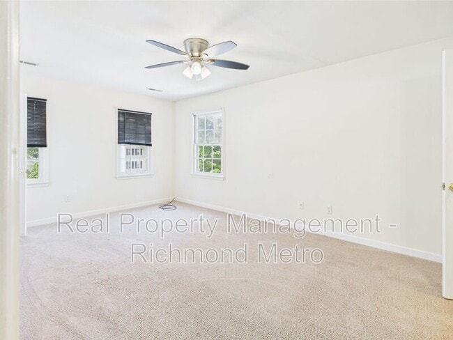 Building Photo - 10649 Genlou Rd