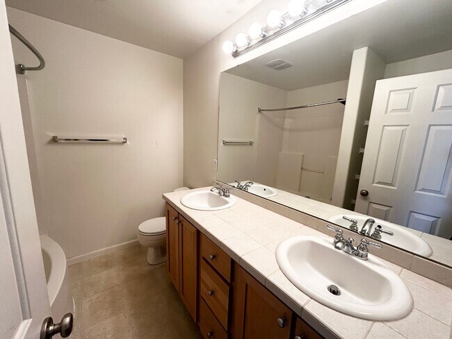 Building Photo - 8720 SW 147th Terrace