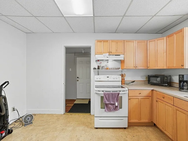 Building Photo - 911 E Illinois Ave