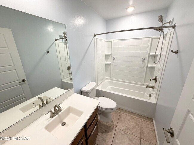 Building Photo - 7833 S Sugarbend Dr