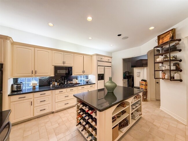 Building Photo - 15318 Beecham Dr