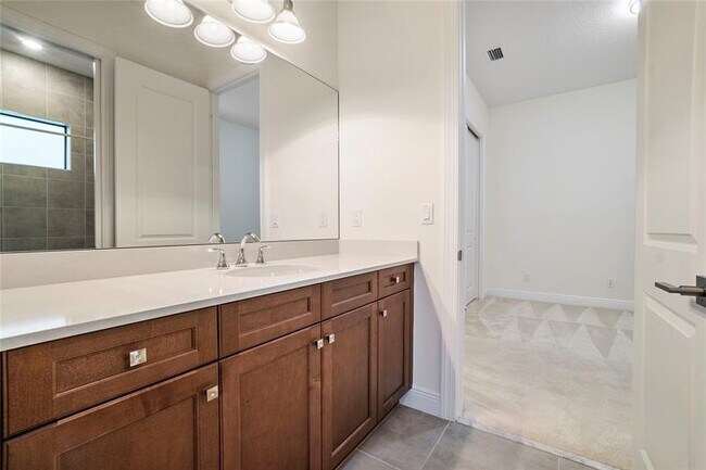 Building Photo - 11785 Waterway Cir