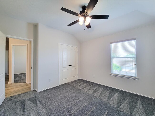 Building Photo - 21539 Kings Bend Dr