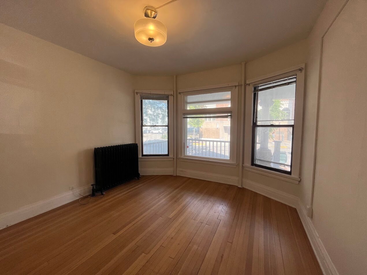 Building Photo - 225 W Gilman St