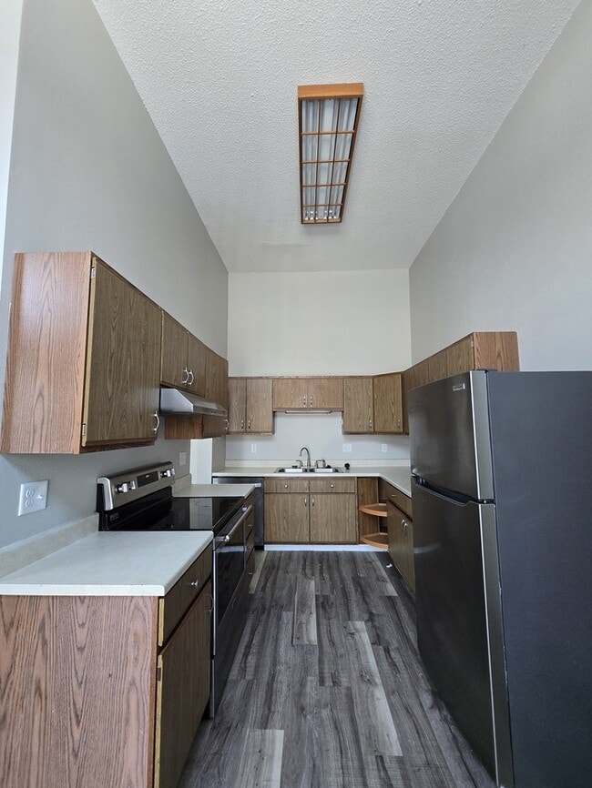 Building Photo - 918 N 39th St