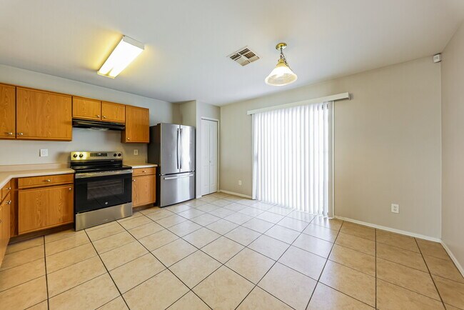 Building Photo - 11834 W Corrine Dr