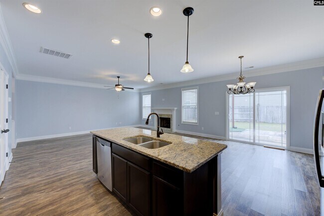 Building Photo - 3014 Gedney Cir